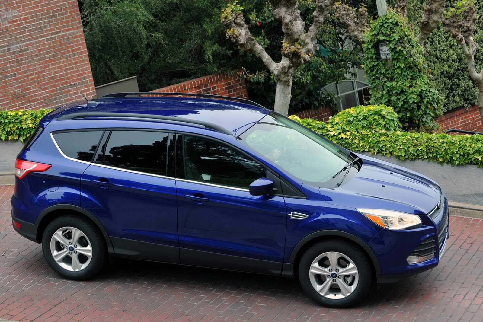 [2013-Ford-Escape-9%255B2%255D.jpg]