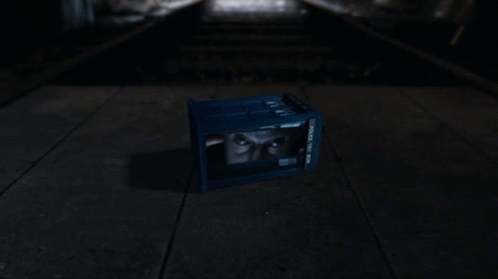 [Doctor%2520Who%2520-%25203509%2520-18%255B2%255D.jpg]