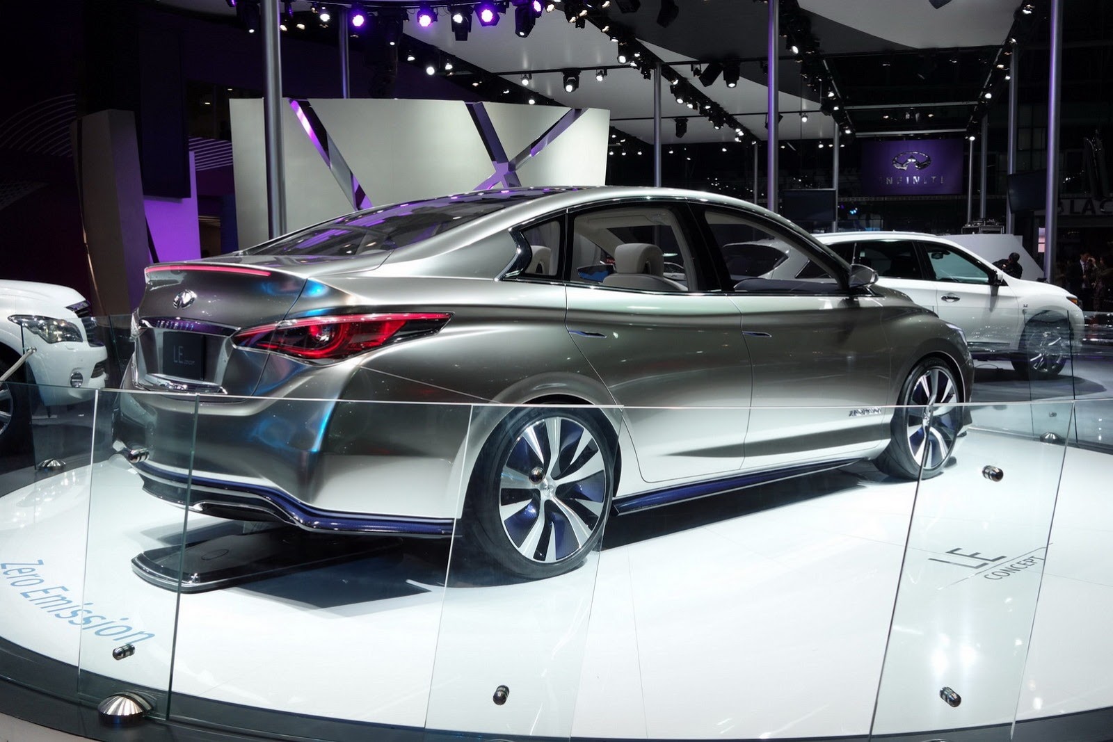 [Infiniti-LE-Concept-6%255B2%255D.jpg]