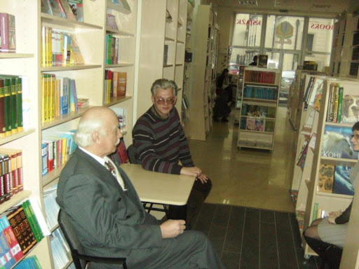 3 квітня о 17.00 у львівській книгарні «Дім книги» (вул. Театральна, 7) відбулася відкрита літературознавча дискусія, присвячена пам’яті поета Миколи Вінграновського.