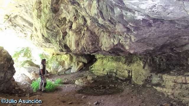 [Cueva-de-Azanzorea---Valle-de-Roncal%255B1%255D.jpg]