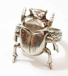 [junebug%2520ring%255B5%255D.jpg]