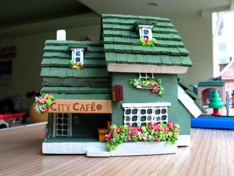 綠色的手掌屋，專賣 city cafe喔