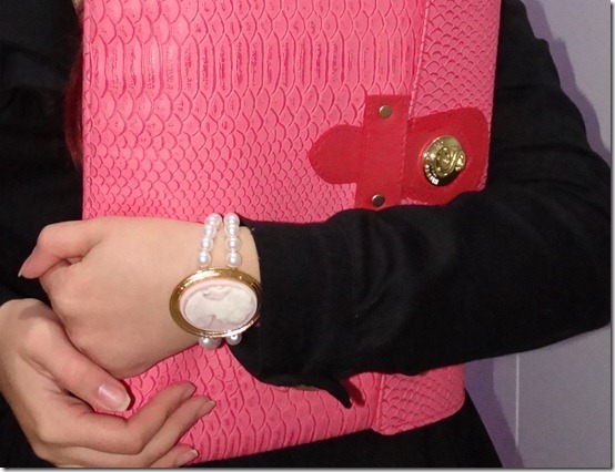 detalhe pulseira linda