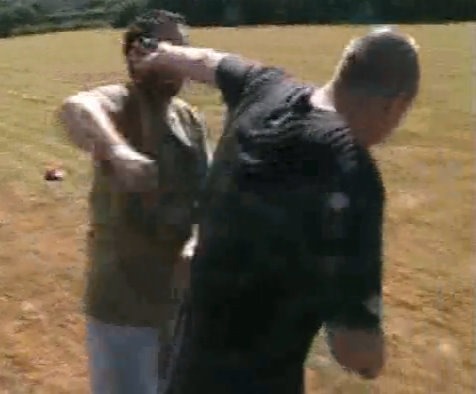 [punch%255B5%255D.jpg]