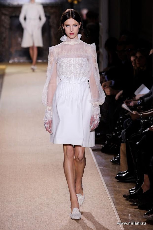 valentino-haute-couture-spring-2012-pfw27.jpg