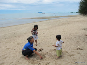 เที่ยวหาดบ้านกรูดในวันแม่วันที่ 2