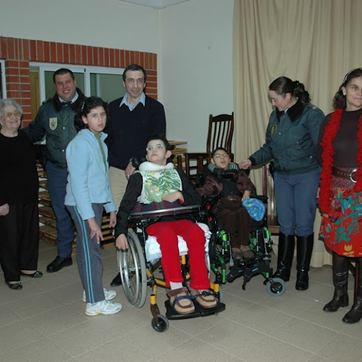 Lar São José de São João de Areias proporcionou convívio no âmbito do
Projecto Lado a Lado/Troca de Afectos