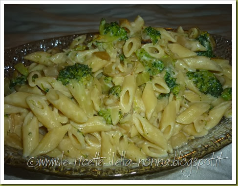 Mezze penne cremose con i broccoli (11)