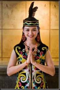 Busana Adat Dunia: Pakaian Tradisional Negara - Negara