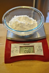 200g powdered sugar