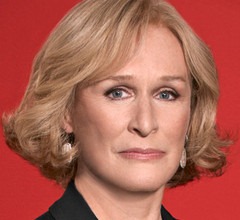 Glenn Close és Nick Nolte musicalben kerülgetik a halált