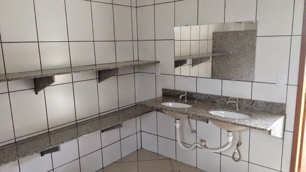 [banheiro13.jpg]