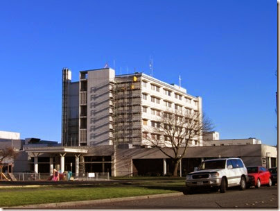 IMG_0519 St. John Medical Center Patient Tower in Longview, Washington on December 17, 2005