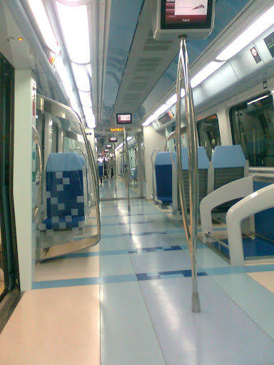 Dubai+metro+interior