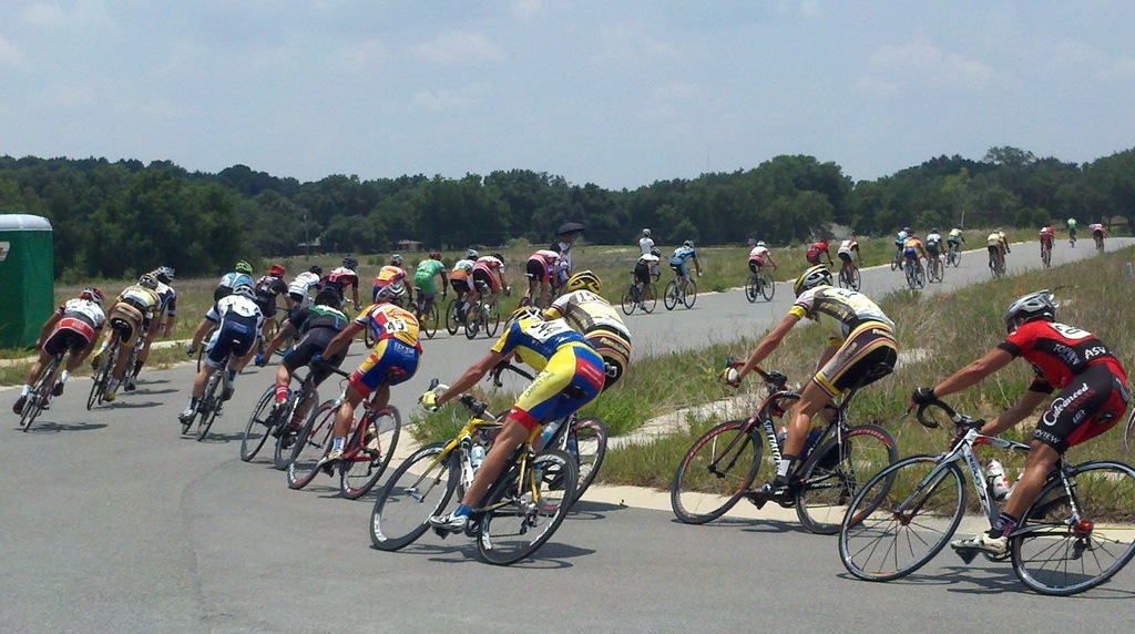 [cycling%2520corner%255B4%255D.jpg]