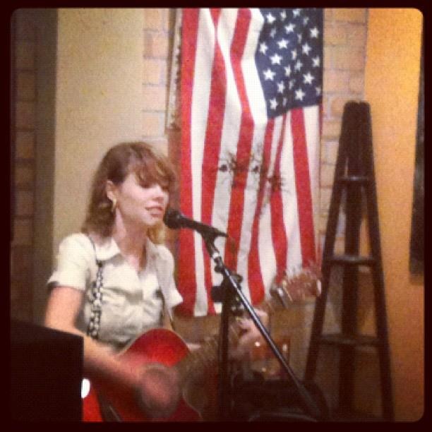 [charity-singing%255B2%255D.jpg]