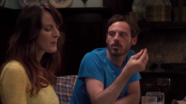 Touchy Feely filmrészlet, főszerepben Rosemarie DeWitt és Scoot McNairy