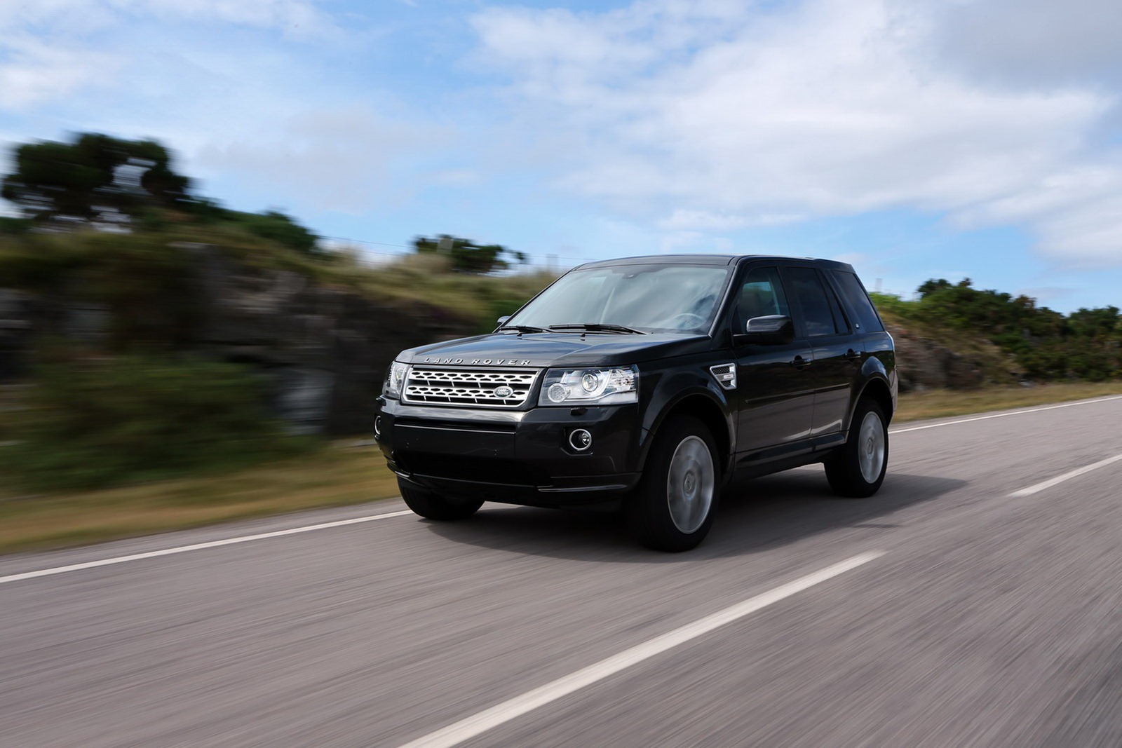 [2013-LR-Freelander-Facelift-3%255B2%255D.jpg]