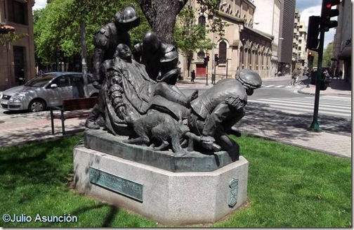 Estatua de San Ignacio de Loyola - Pamplona