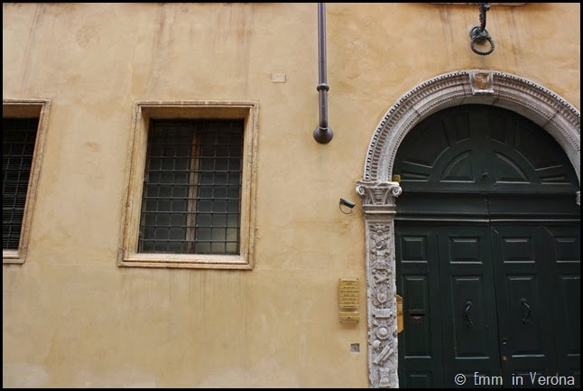 Windows and Doorways of Verona (9)