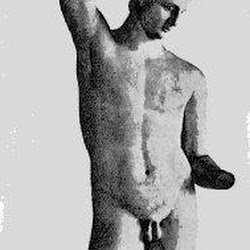 79 - Praxiteles - Satiro escanciador