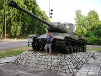 Stare Łysogórki -rosyjski czołg-pomnik IS-2