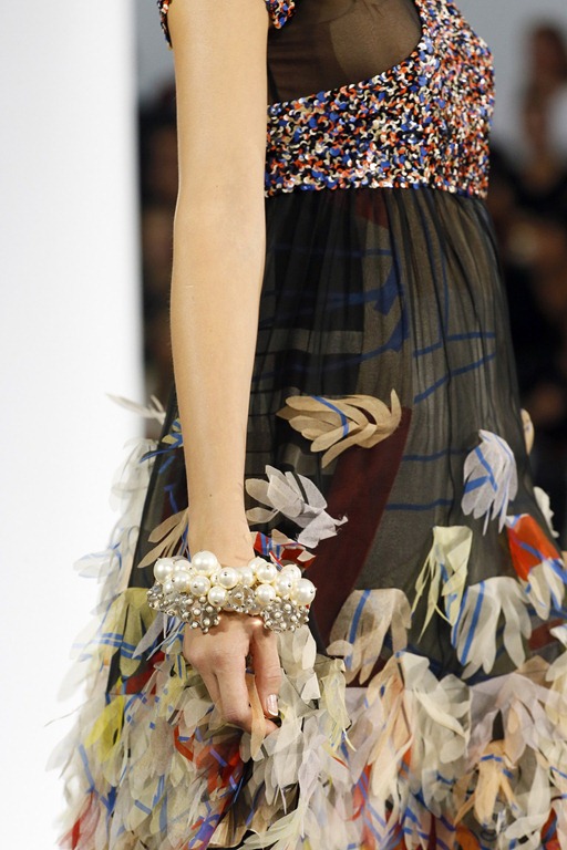 [chanel-spring-2013-15%255B8%255D.jpg]