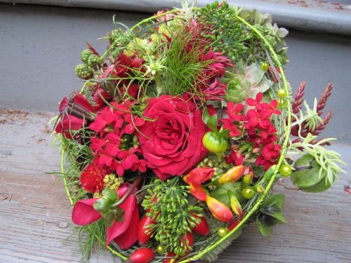 [red-whimsical-bouquet-Fran%25C3%25A7oise-Weeks%255B5%255D.jpg]