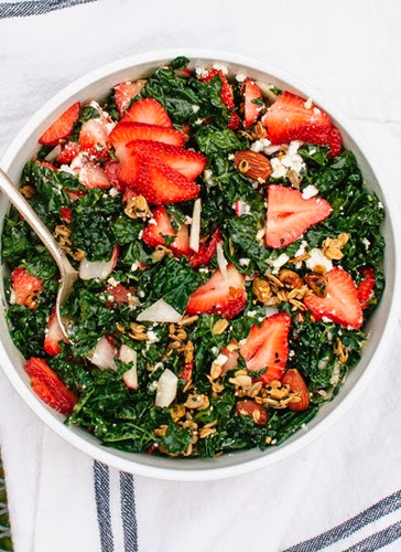 strawberry-kale-salad-with-nutty-granola-croutons-1