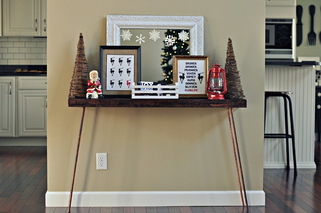 Decor and the Dog Holiday Vignette 1