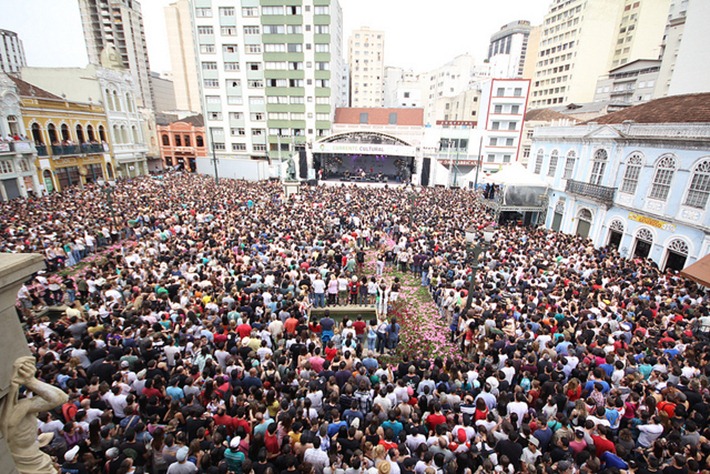 Virada Cultural Curitiba 2011 - Foto: reprodução virada-cultural-curitiba-show-1