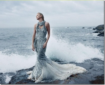 Charlize Theron (82) Charlize Theron (82)