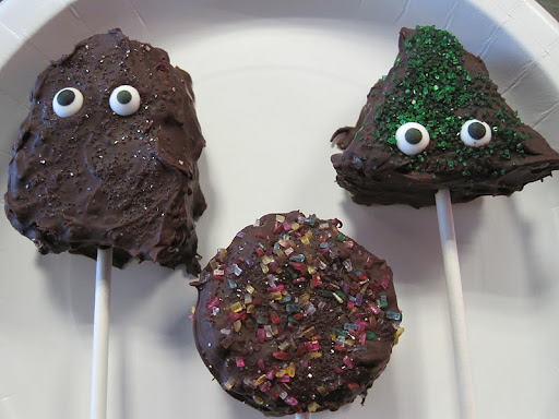 Finished cake pops.