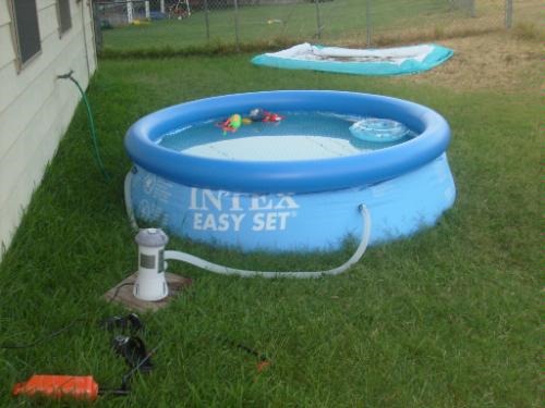 Intex Easy Set 8-Foot-by-30-Inch Round Pool Set Reviews