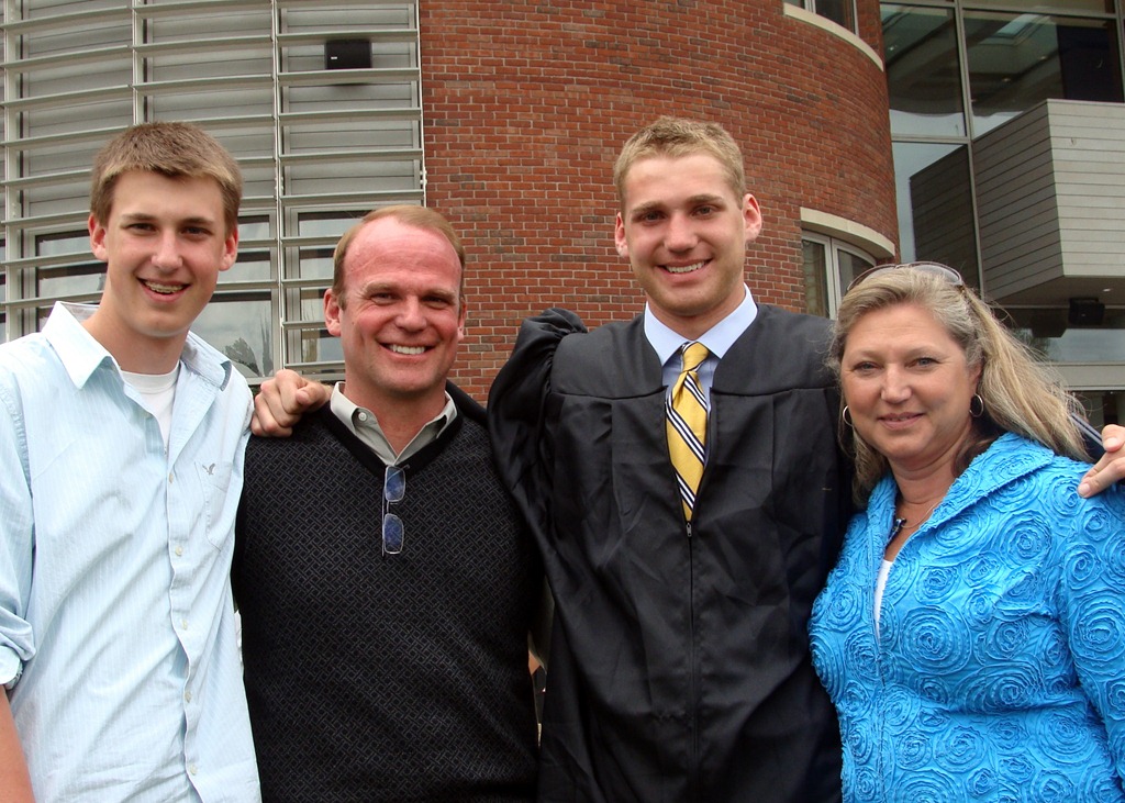 [Aaron%2520Grad%2520Family.jpg]