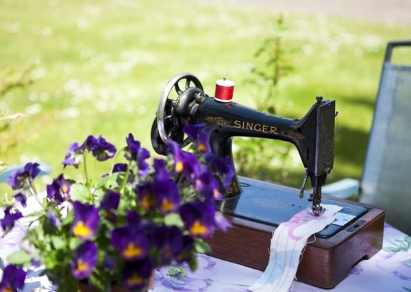 [Portable%2520Sewing5%255B4%255D.jpg]