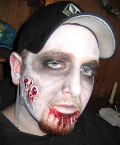 [zombie_make_up_flatline3%255B4%255D.jpg]