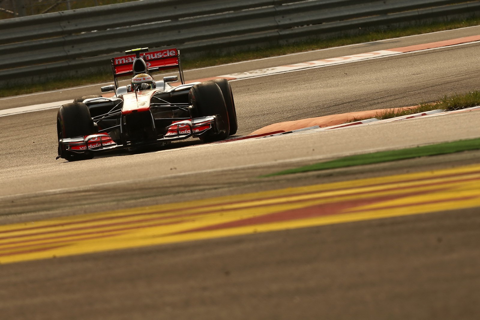 [F1-Korean-McLarem-Hamilton-1%255B2%255D.jpg]