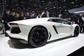 Lamborghini-Aventador-LP700-4-13