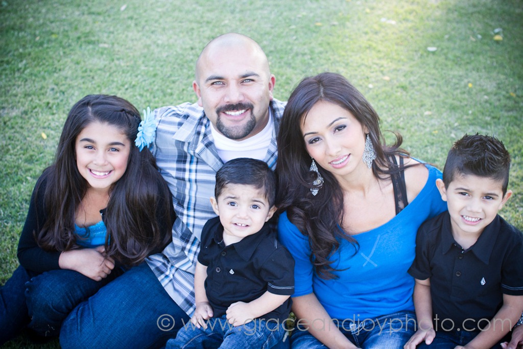 [20111105_graceandjoyphotography_008_%255B1%255D.jpg]