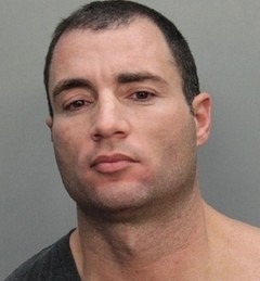 Adam Mazer írja a címnélküli Chris Paciello forgatókönyvét Adam Mazer írja a címnélküli Chris Paciello forgatókönyvét