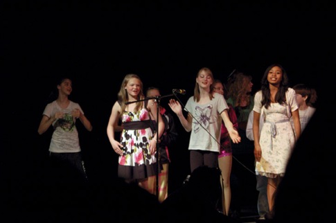 [2011_0428_HMSTalentShow-10-w%255B2%255D.jpg]