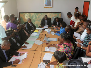Point de presse du Csac, relatif a la campagne électorale à travers les medias le 28/09/2011 à Kinshasa. Radio Okapi/ Ph. John Bompengo