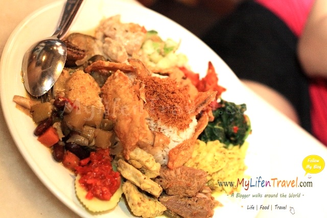 Made's Warung Bali 42 Made's Warung Bali 42