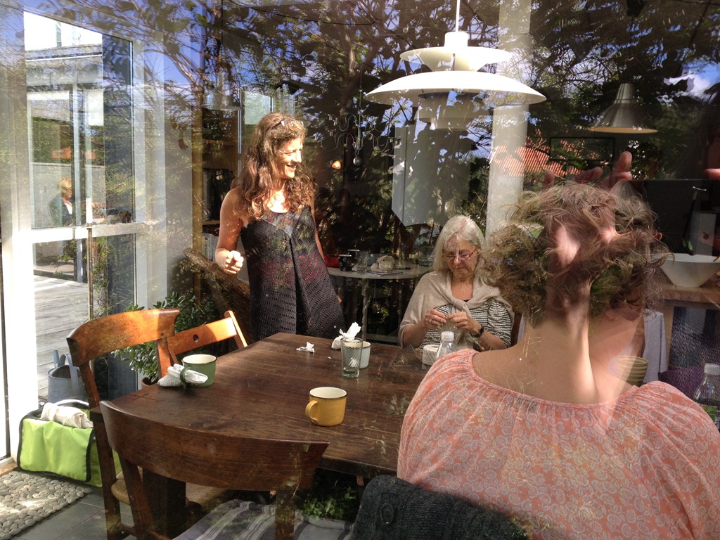[2012-09-01%252013.41.45%255B3%255D.jpg]