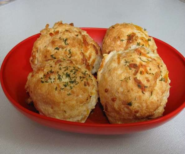 Red Lobster cheese biscuits 002