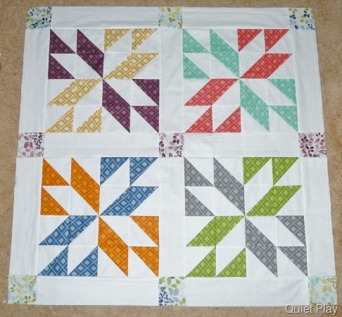 [Lucky%2520in%2520Simply%2520Color%2520quilt%2520top%255B6%255D.jpg]