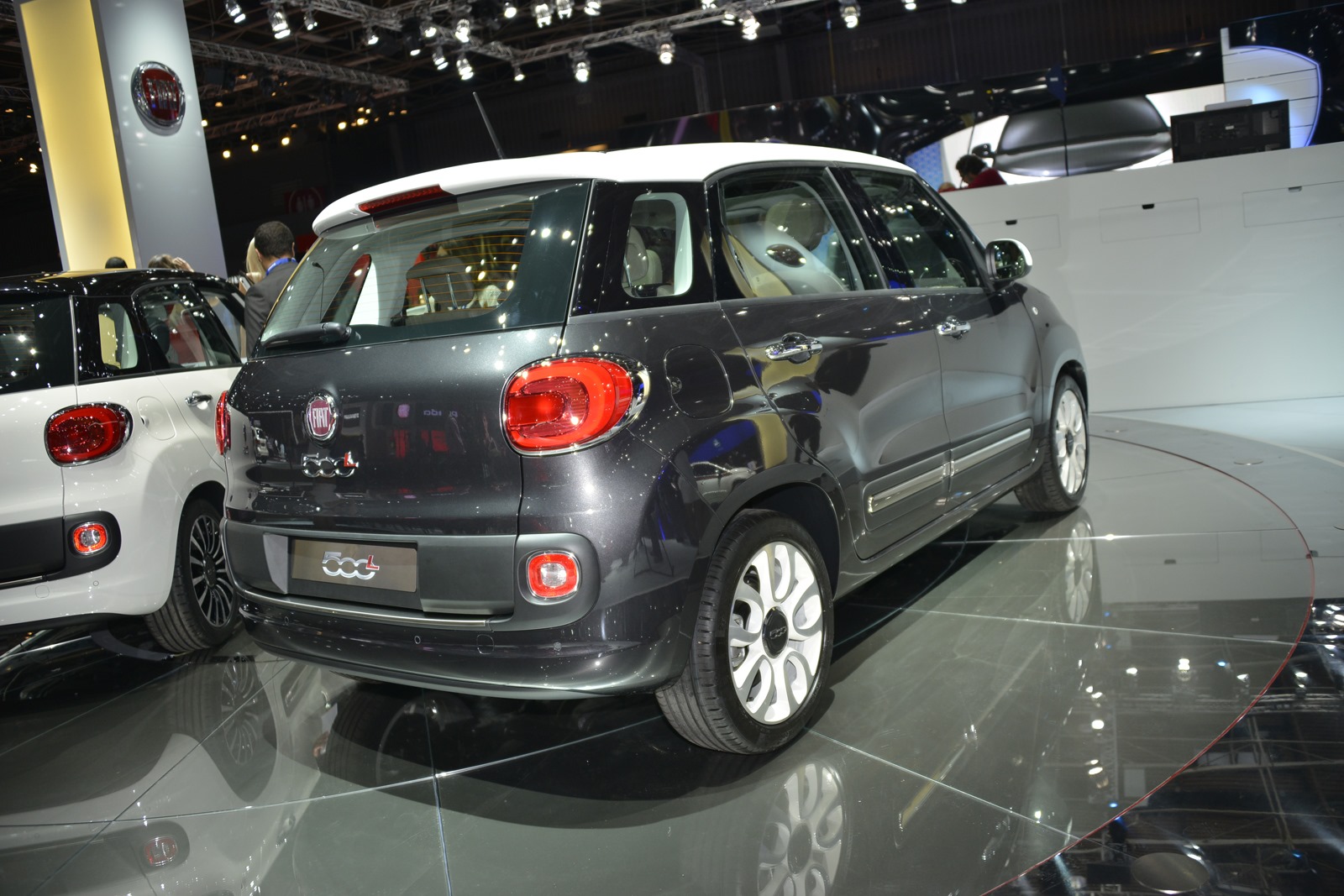 [Fiat-500L-2%255B3%255D.jpg]