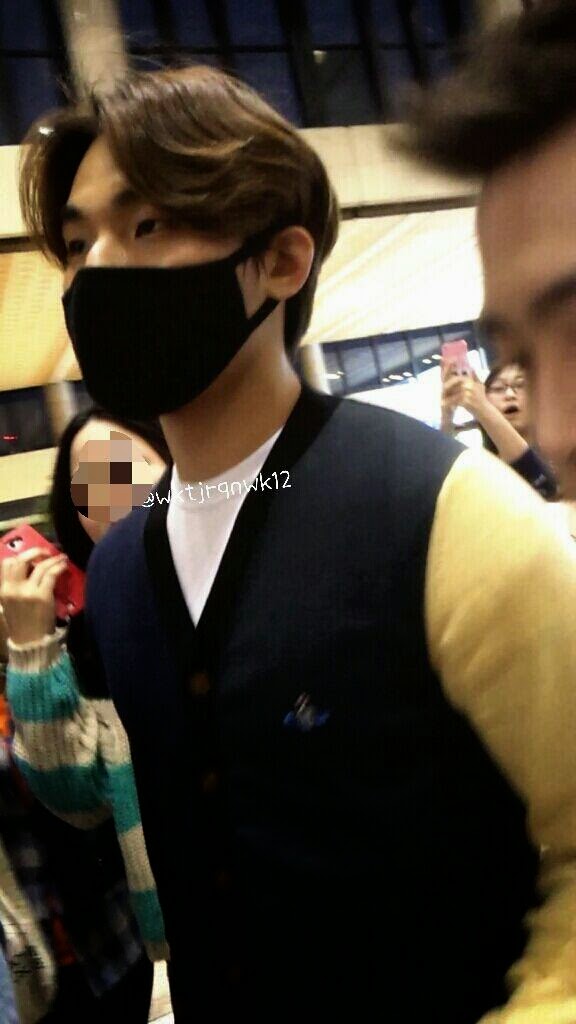 Big Bang - Gimpo Airport - 02may2014 - Dae Sung - Fan - Wktjrqnwk12 - 02.jpg